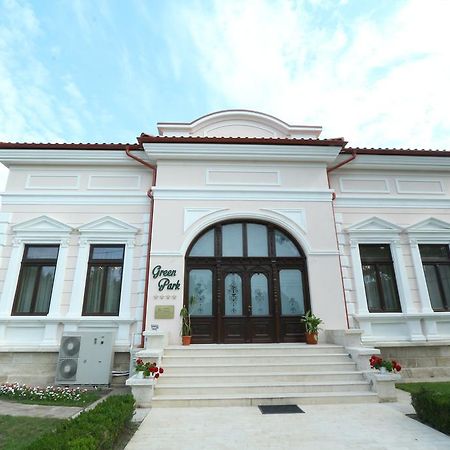 Green Park Boutique Hotel Focşani المظهر الخارجي الصورة