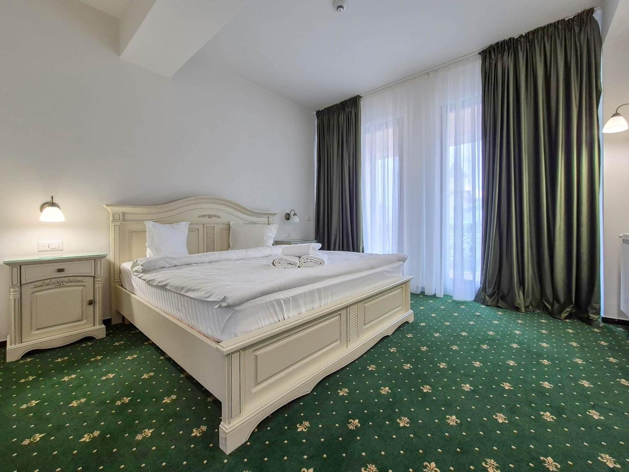 Green Park Boutique Hotel Focşani المظهر الخارجي الصورة