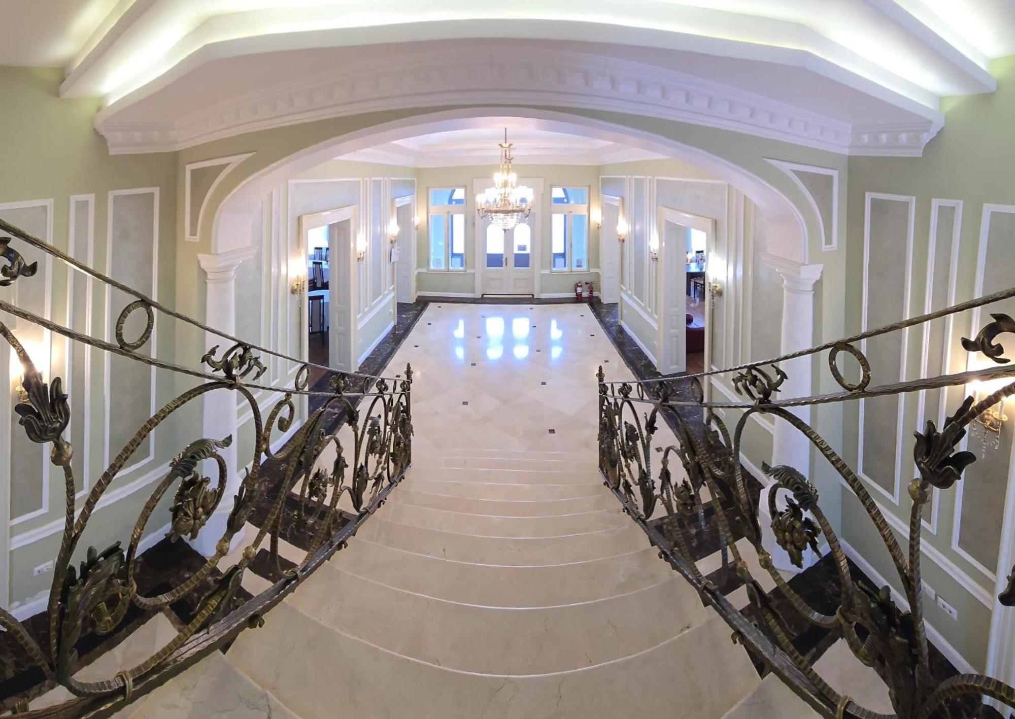 Green Park Boutique Hotel Focşani المظهر الخارجي الصورة