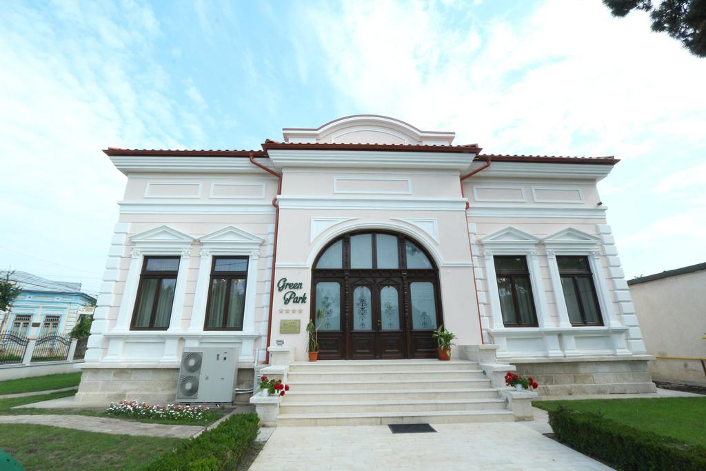 Green Park Boutique Hotel Focşani المظهر الخارجي الصورة